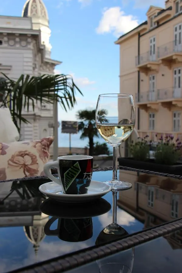 Superior Seaview Apartment Opatija